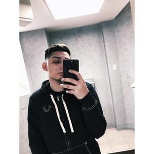 Meet your Posher, Gustavo